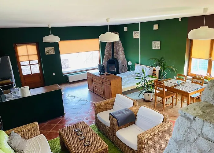 Greenpark Candy Apartments With Large Garden Close To Tokaj